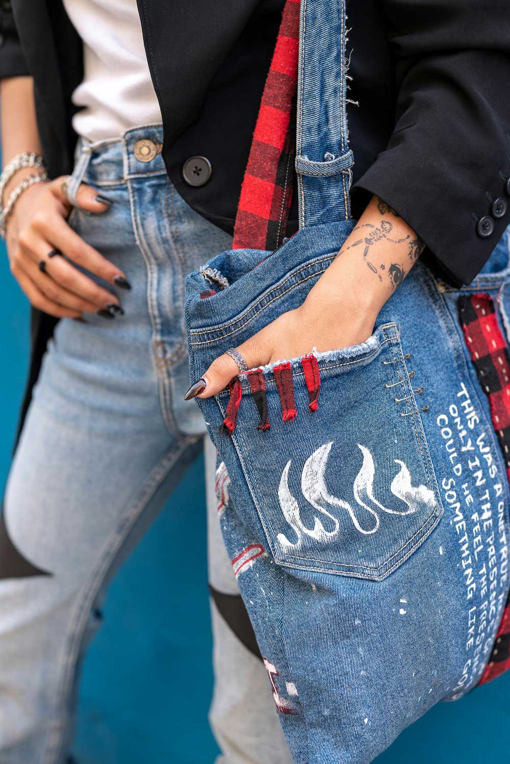 Sac à main en jean customisé