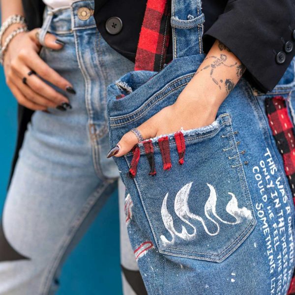 Sac à main en jean customisé